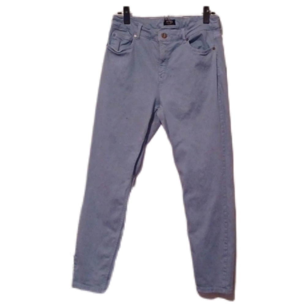 -- Jones New York Light Blue Women's Jeans Size 8